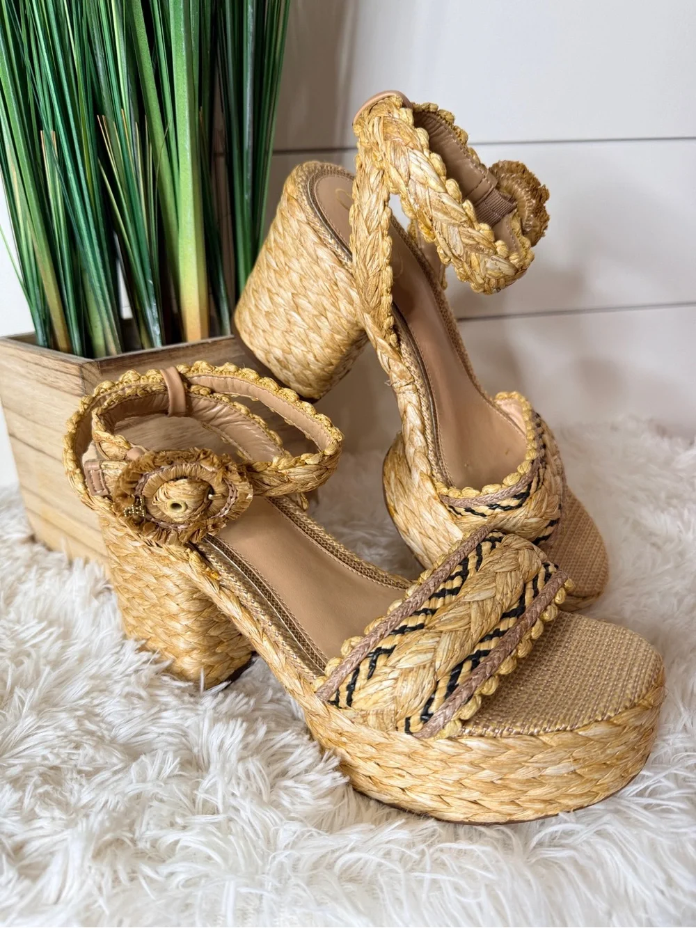 Sam Edelman size woven